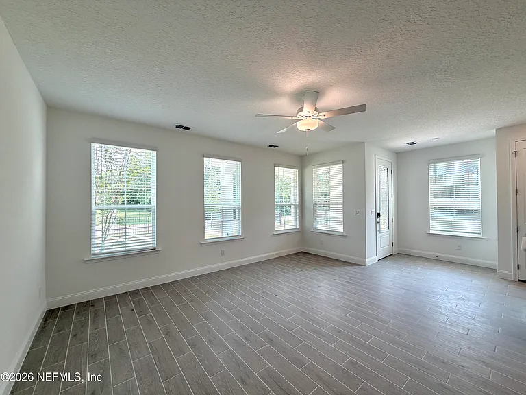 4031 Lingo Ln — Photo 3