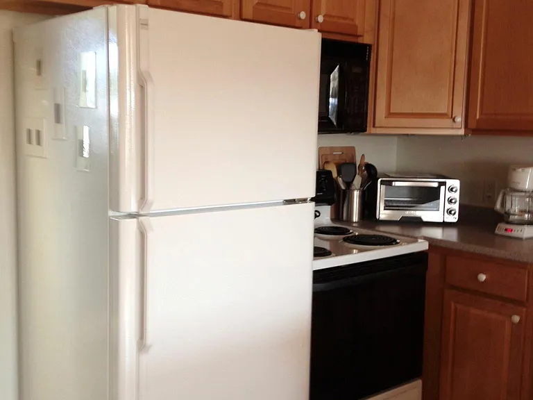 24 Pleasant St #4 — Photo 7
