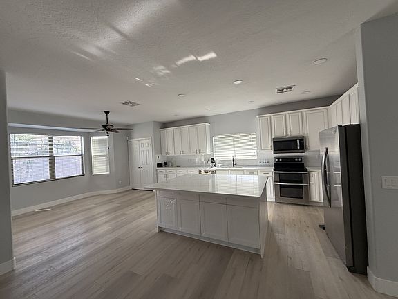 3rd image of 3417 W Lucia Dr