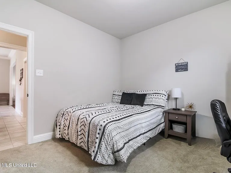 3700 Victor Ln — Photo 15