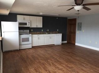 884 S Janesville St #104, Whitewater, WI 53190