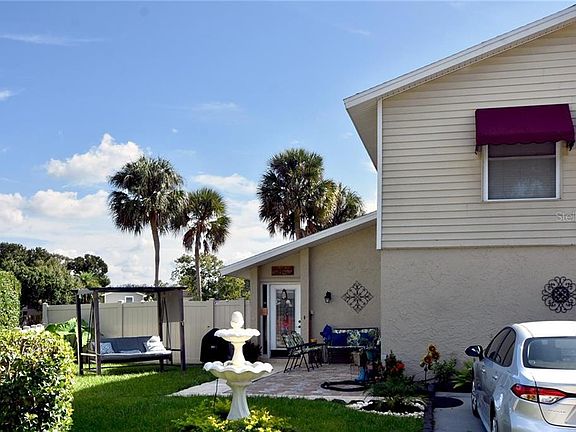 2nd image of 10337 Del Mar Cir
