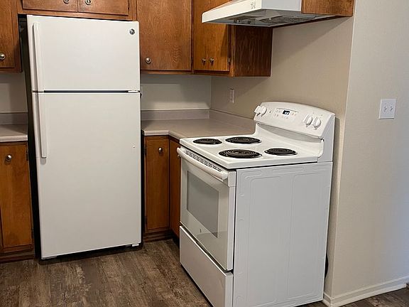 4th image of 1000 & 1030 Del Sol Pl #1000-D