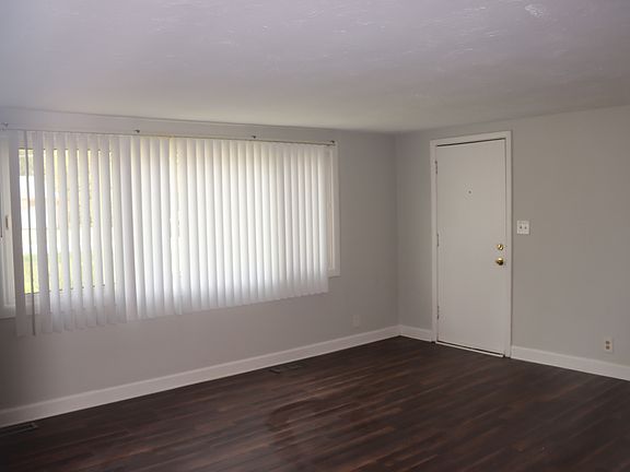 3rd image of 601 N Evanslawn Ave