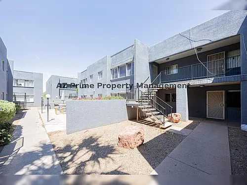 1808 N 32nd St #104 Photo 1