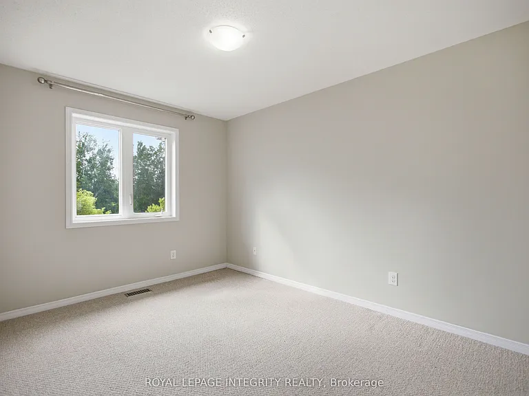 354 Rolling Meadow Cres — Photo 21