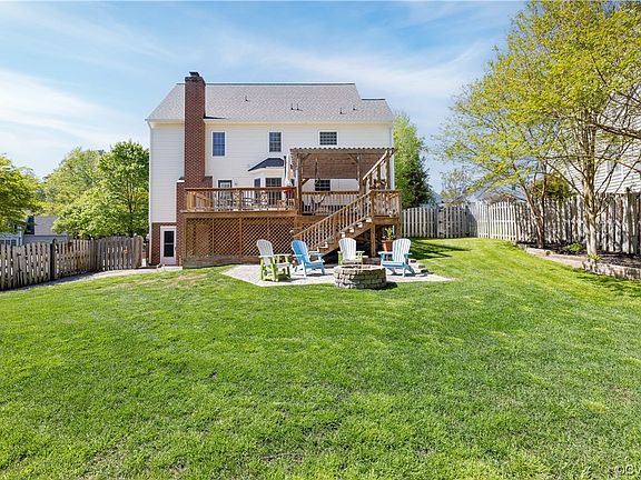 3rd image of 10113 Wood Vale Ct