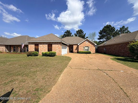 2nd image of 224 Jacks Pl