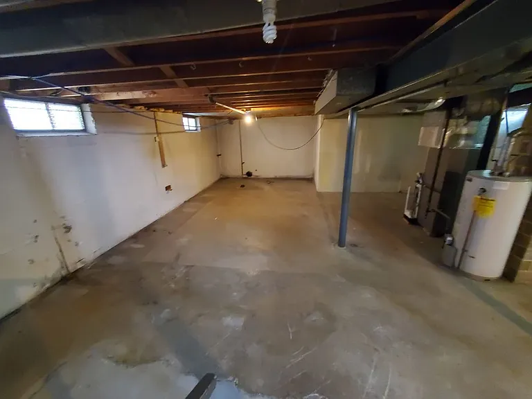 2623 Springmont Ave — Photo 18