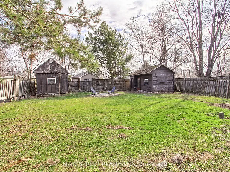 127 Woodfield Dr N — Photo 13