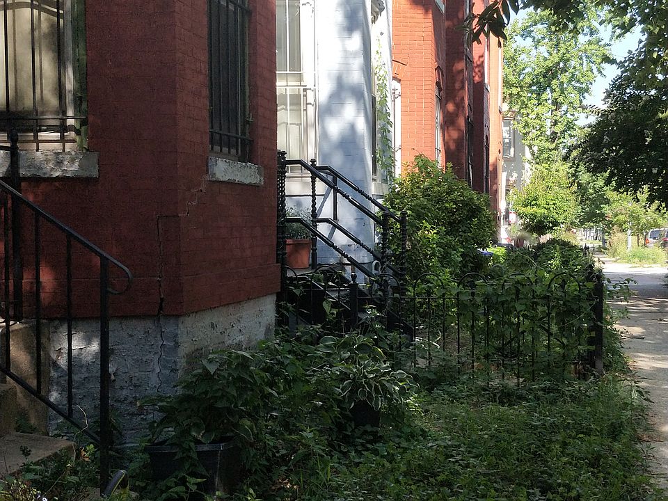 2nd image of 1229 W St NW