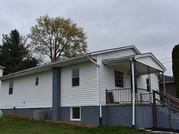 2nd image of 2221 Russell Ave