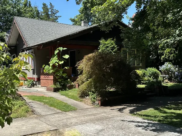 2425 NE 40th Ave, Portland, OR 97212