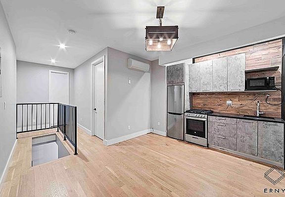 3rd image of 228 New York Ave APT 1D