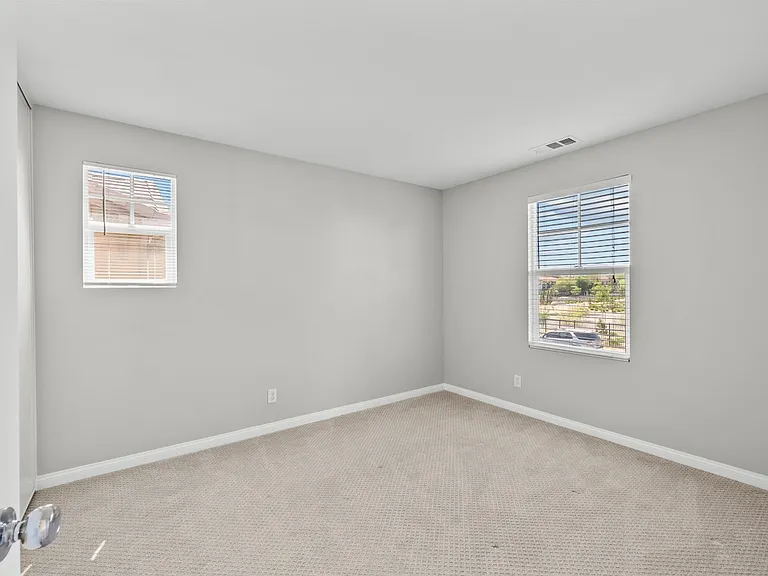 2658 Greenwood Ct — Photo 28