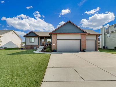 427 E Kay Ave, Haysville, KS, 67060