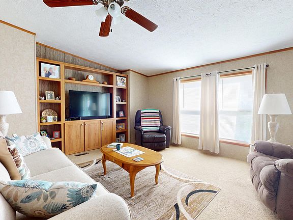 4th image of 516 Windy Hill Dr