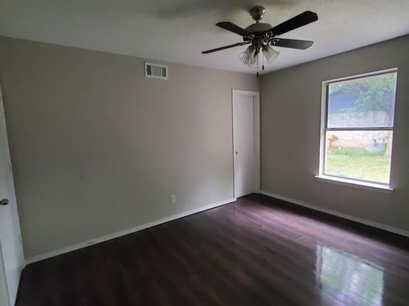 819 Carmen Ct
