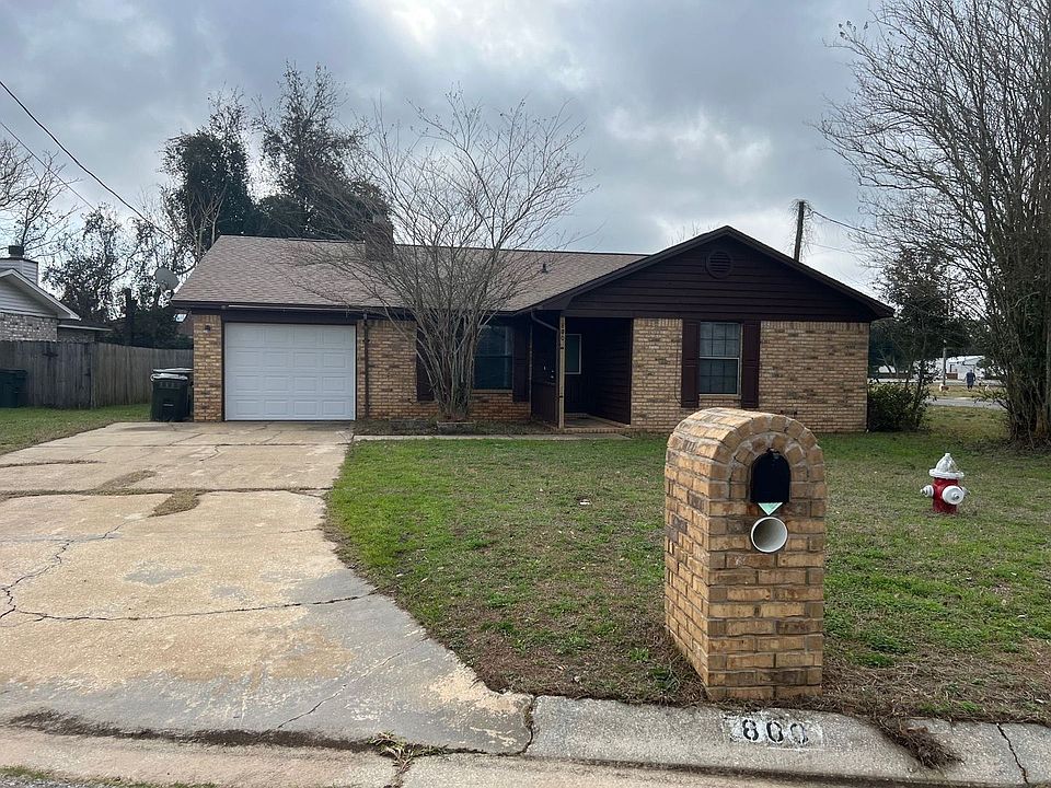 1st image of 800 Christian Dr