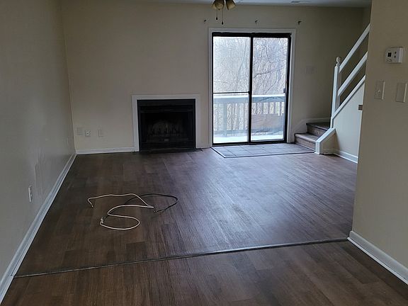 5th image of 1428 Tenbury Dr