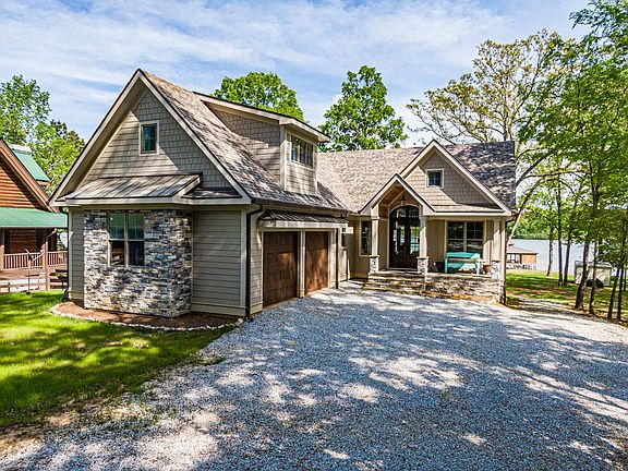 2nd image of 416 Rockville Springs Dr