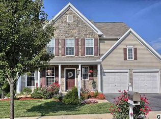 2280 Flintlock Dr, Hummelstown, PA 17036