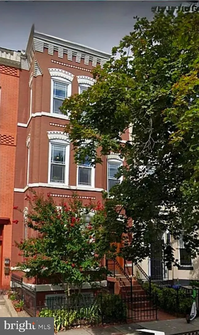 1408 10th St NW APT 201 photo 1