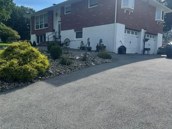 38 W Taconic Road, Wappingers Falls, NY 12590