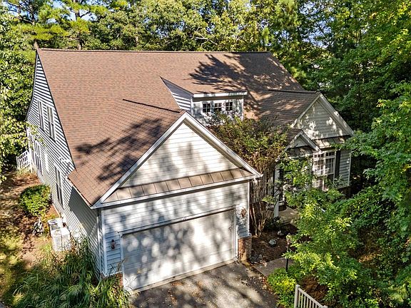 2nd image of 10 Annapolis Ct