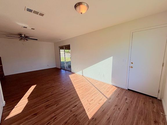 4th image of 1351 Virginia St