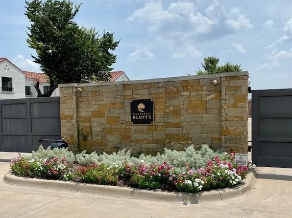 208 Clementine Ct, Fort Worth, TX 76114