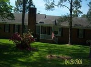 2902 Fleet Cooper Rd, Roseboro, NC 28382