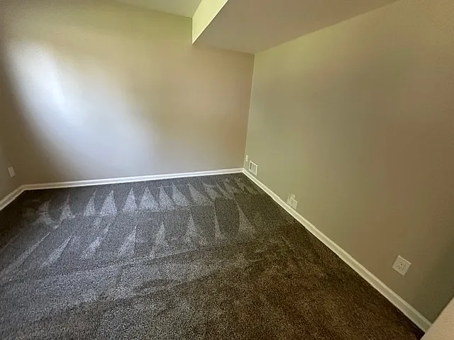 15476 Pennock Ln — Photo 24