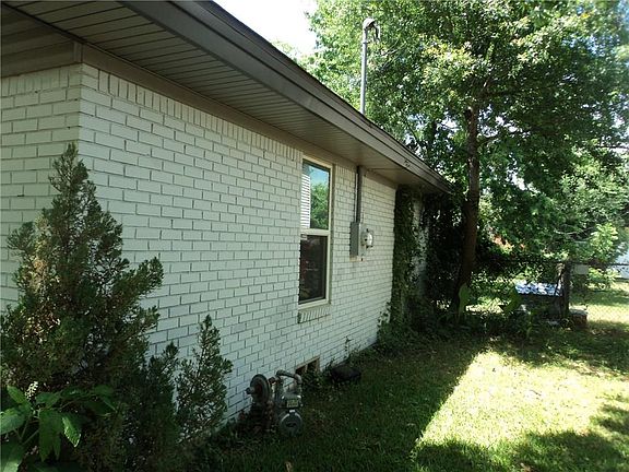 5th image of 1729 Pecan Park Dr