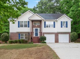 572 Saddle Ridge Dr, Bethlehem, GA 30620