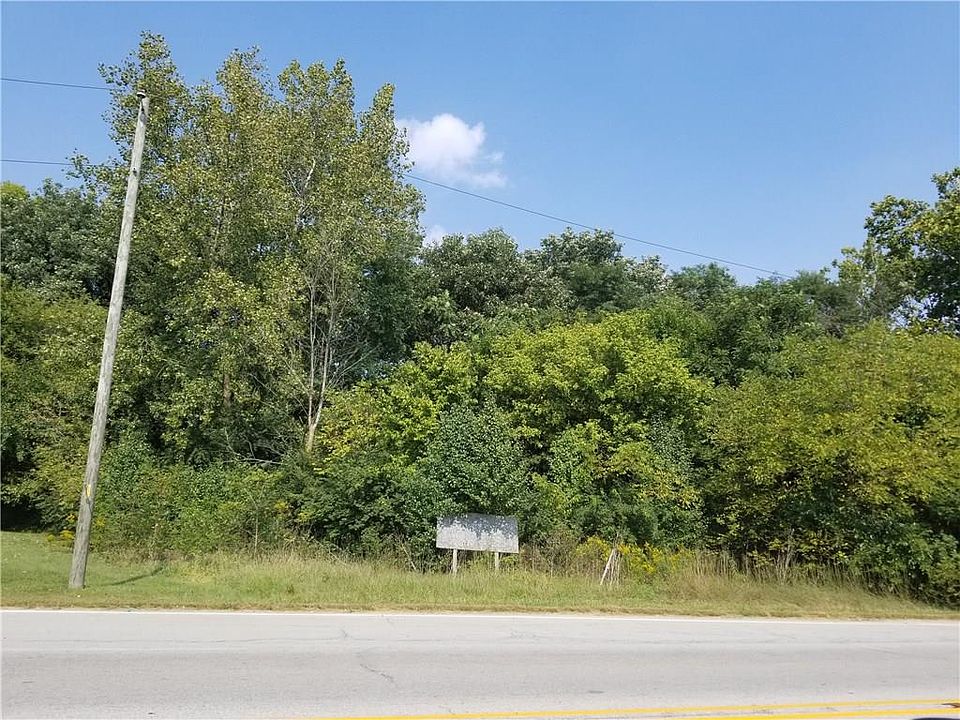 2nd image of 10300 Brookville Rd