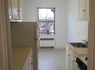 6421 Booth St APT 2F, Rego Park, NY 11374