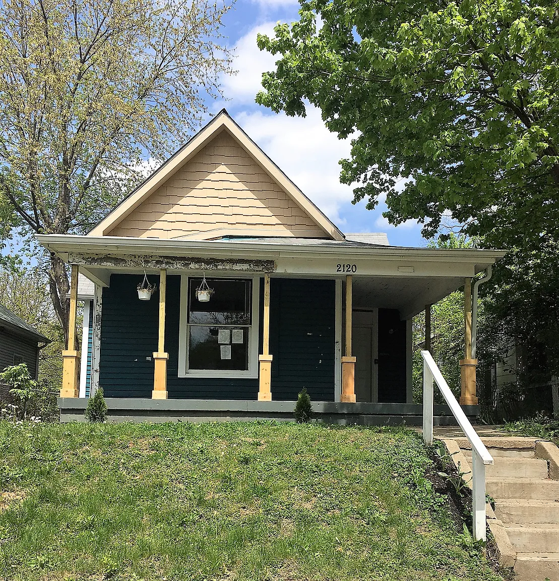 2120 E 12th St photo 1