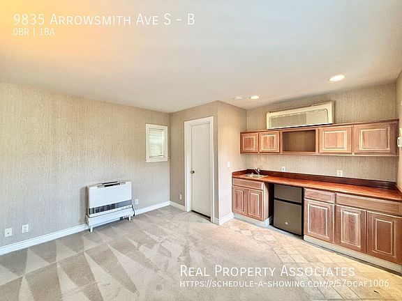 4th image of 9835 Arrowsmith Ave S #B