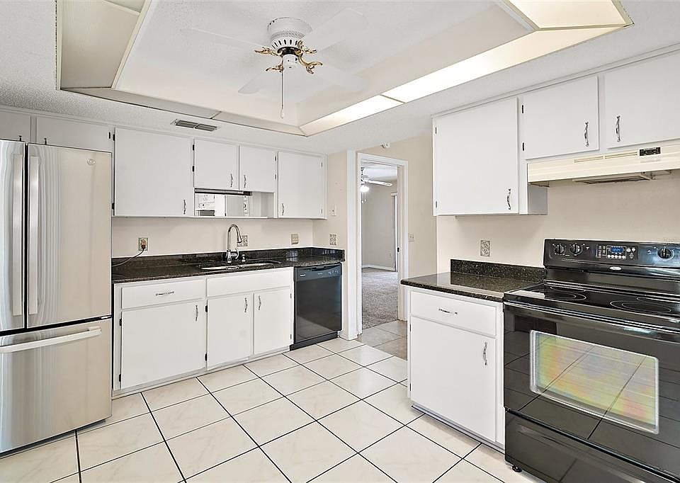 1st image of 36482 DORAL DRIVE