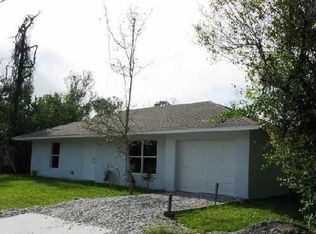 975 10th Ct SW, Vero Beach, FL 32962