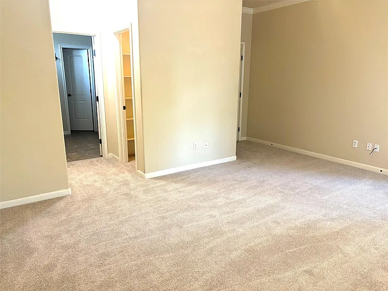 15210 Falcon Dr — Photo 23