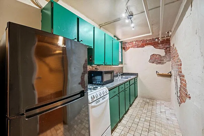 1 bed, 1.0 bath, $1,199 — Photo 4