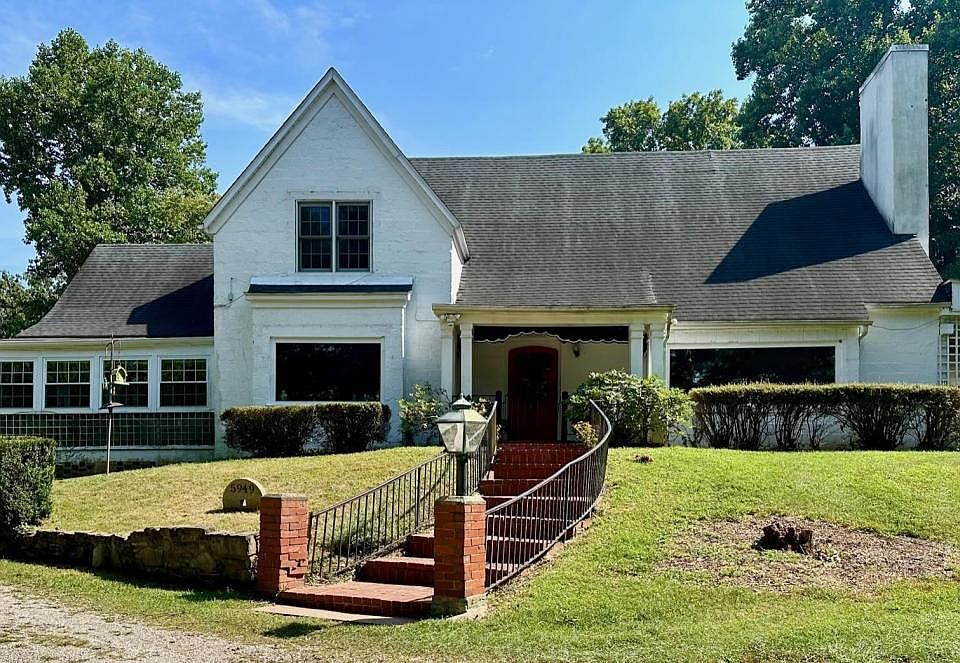 1st image of 5949 Mahood Dr