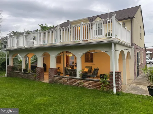 9413 Evans St, Philadelphia, PA 19115