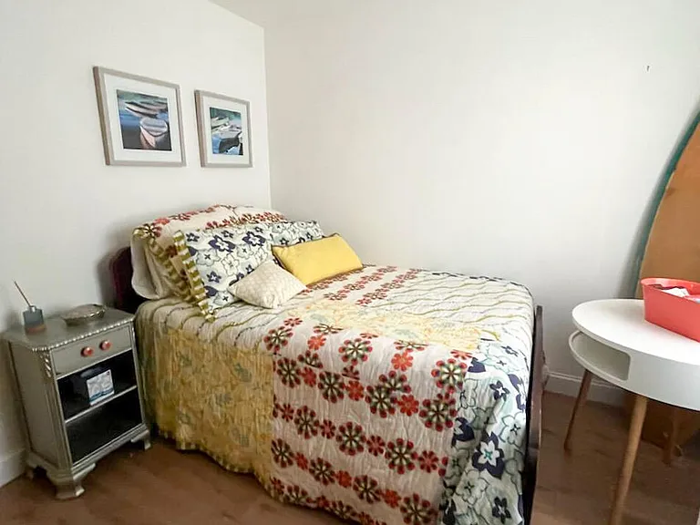 115 Charles Blvd — Photo 10