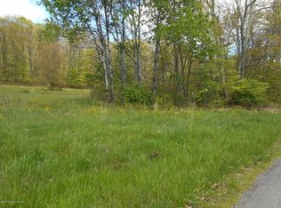 35 Cherokee Dr, Shickshinny, PA 18655