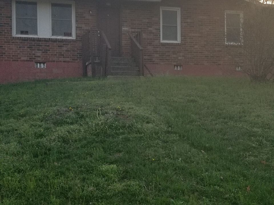 1st image of 2714 Combs Dr