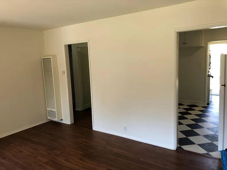 647 Brooks Ave — Photo 30