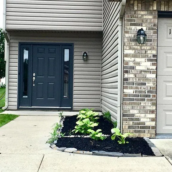 1849 Cal Dr — Photo 2